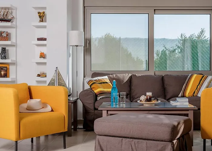 فيلة Filoxenia Villas *