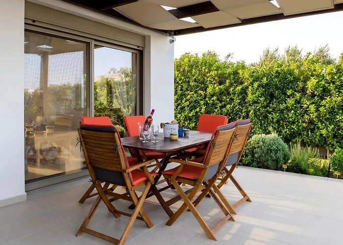 Filoxenia Villas فيلة *