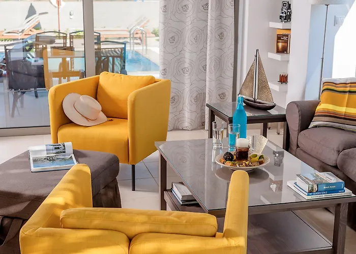 فيلة Filoxenia Villas غينادي